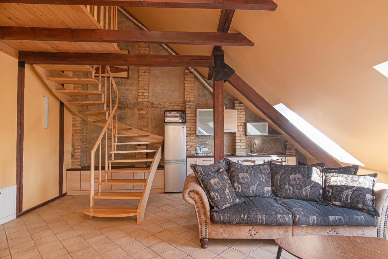 Spacious 2-Bedroom Apartment With Sauna In Vilnius Old Town By Urban Rent Exteriér fotografie